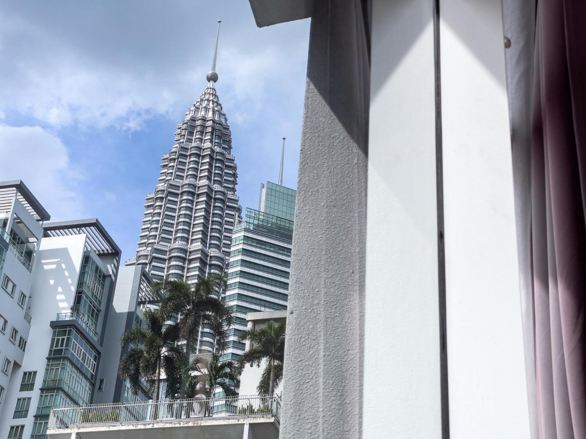Soho Suites Klcc By Rest Kuala Lumpur Exteriör bild